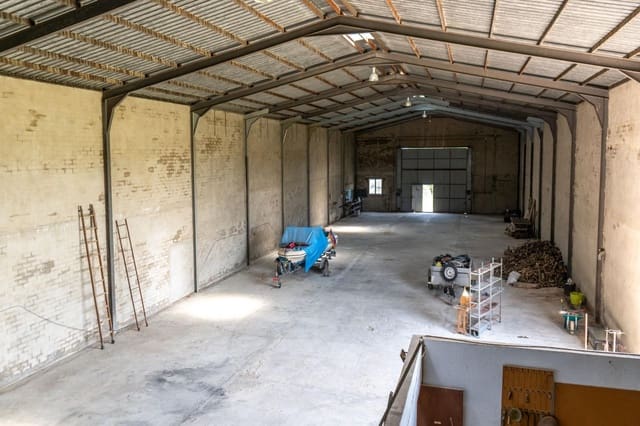 Local Comercial en Deltebre en venta - 350.000 € (Ref: 9183648)