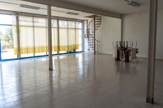 Local Comercial en Deltebre en venta - 350.000 € (Ref: 9183648)
