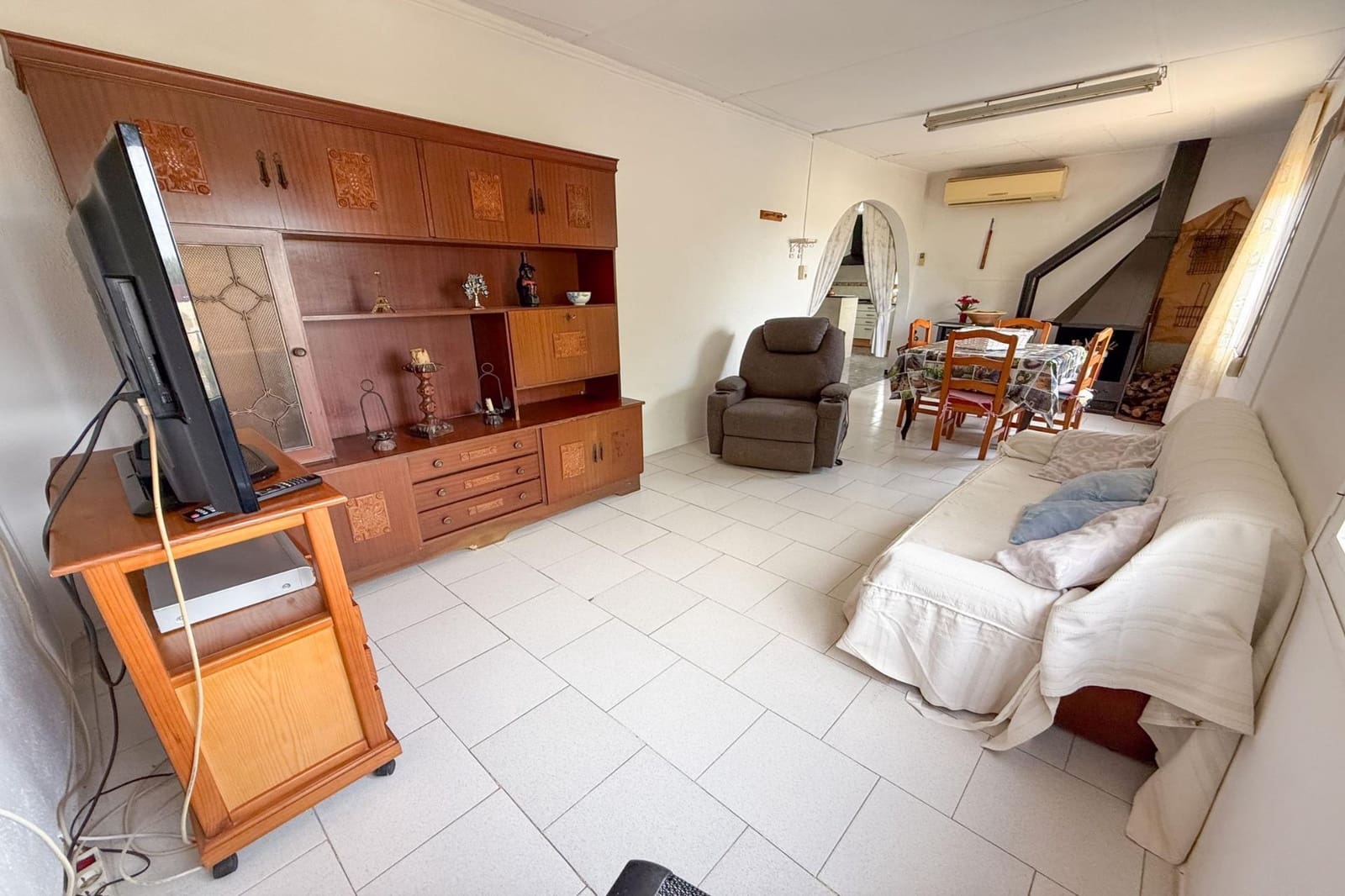 Kommersiell til salgs i Deltebre - € 350 000 (Ref: 9183648)