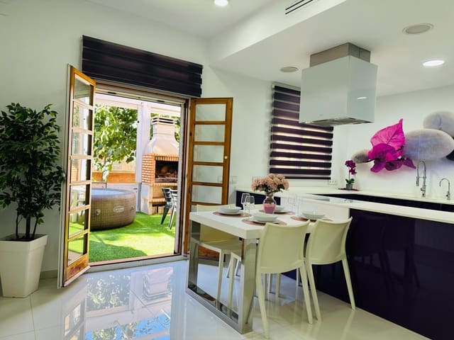 4 soveværelse Lejlighed til salg i Amposta med garage - € 349.000 (Ref: 9255259)