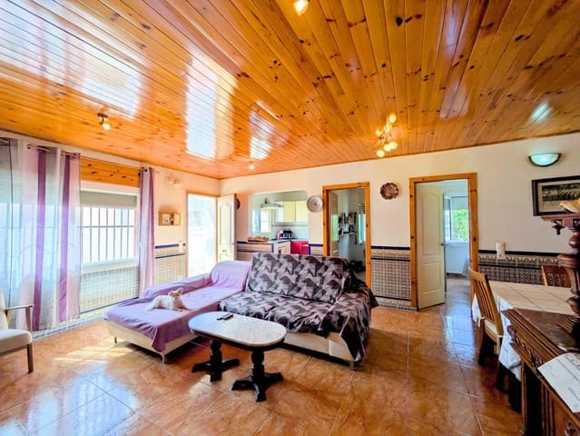 3 bedroom Bungalow for sale in Deltebre with garage - € 213,000 (Ref: 9282189)