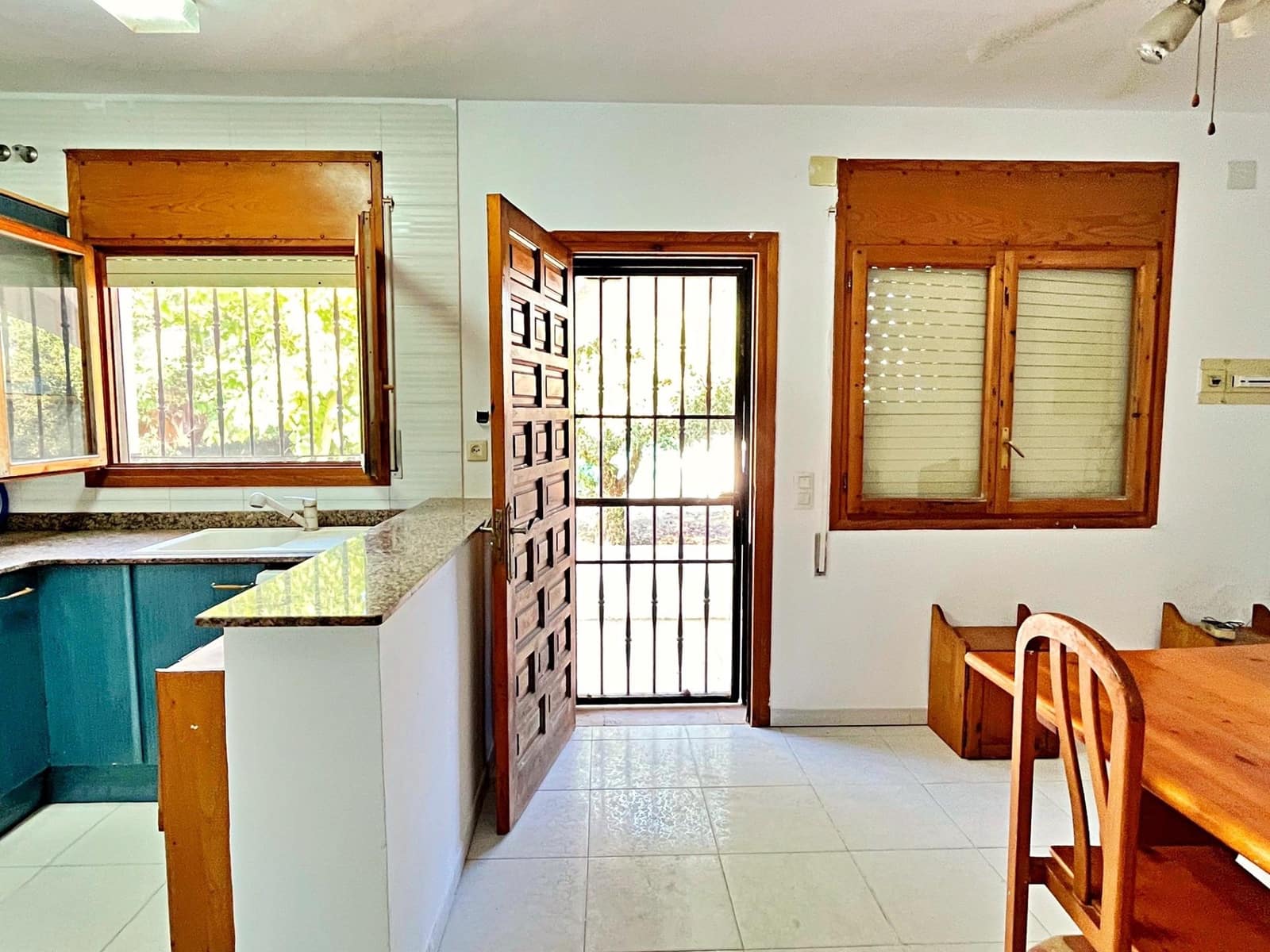 4 bedroom Villa for sale in Deltebre - € 220,000 (Ref: 9294376)