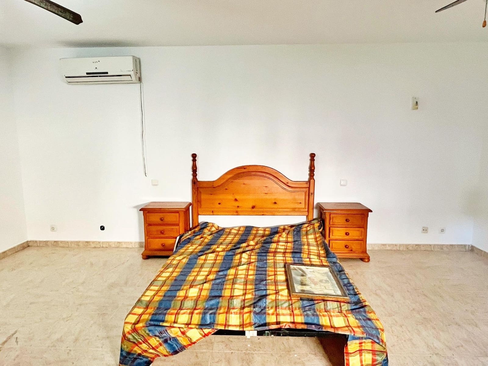 4 bedroom Villa for sale in Deltebre - € 220,000 (Ref: 9294376)