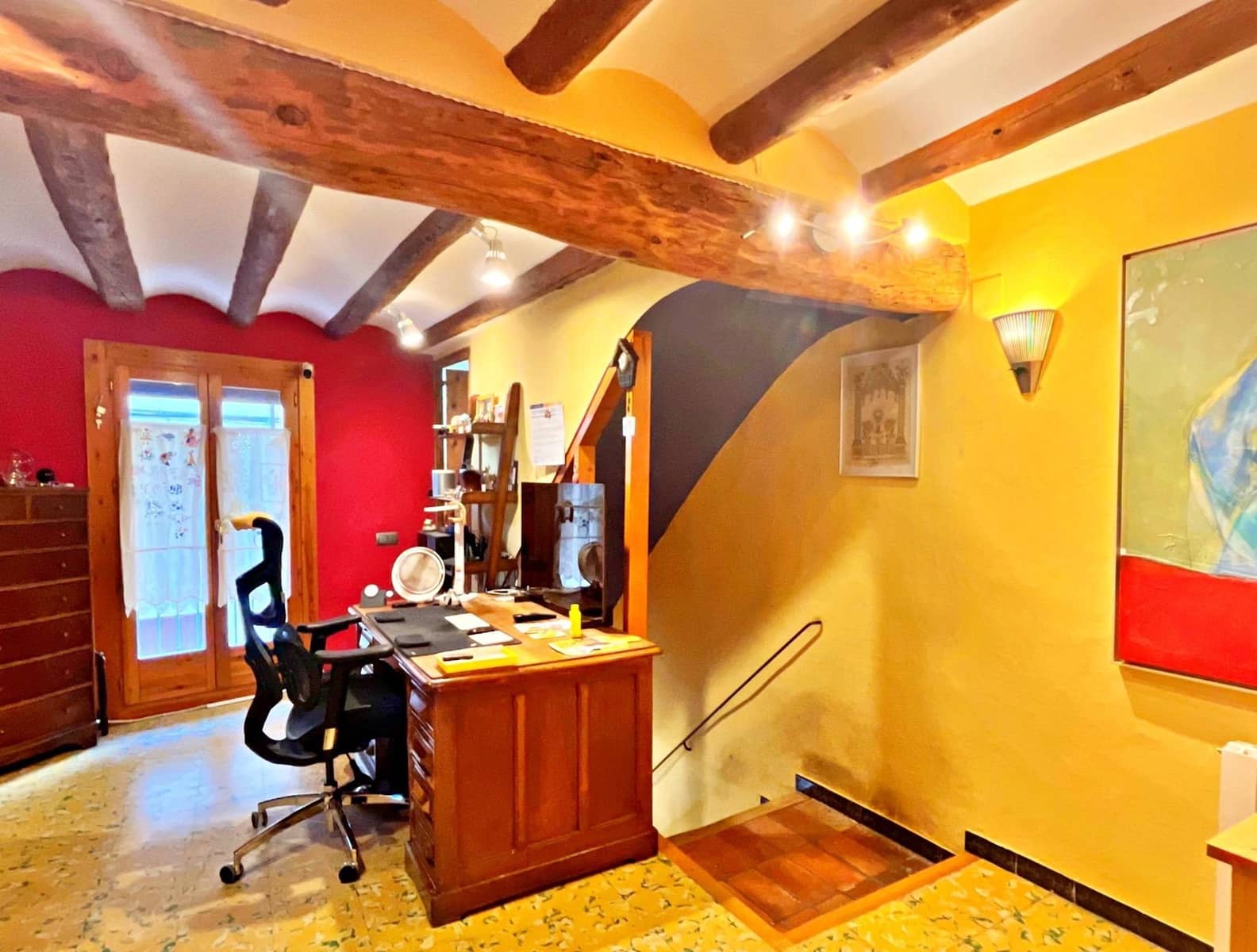 4 slaapkamer Huis te koop in Arnes met garage - € 320.000 (Ref: 9373989)