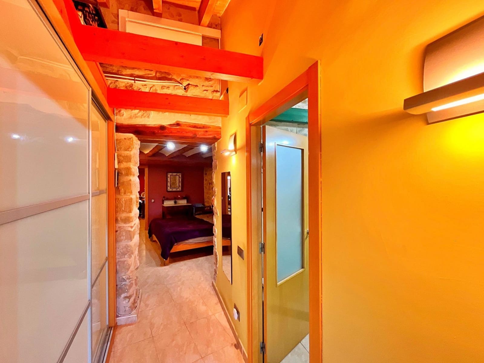 4 slaapkamer Huis te koop in Arnes met garage - € 320.000 (Ref: 9373989)