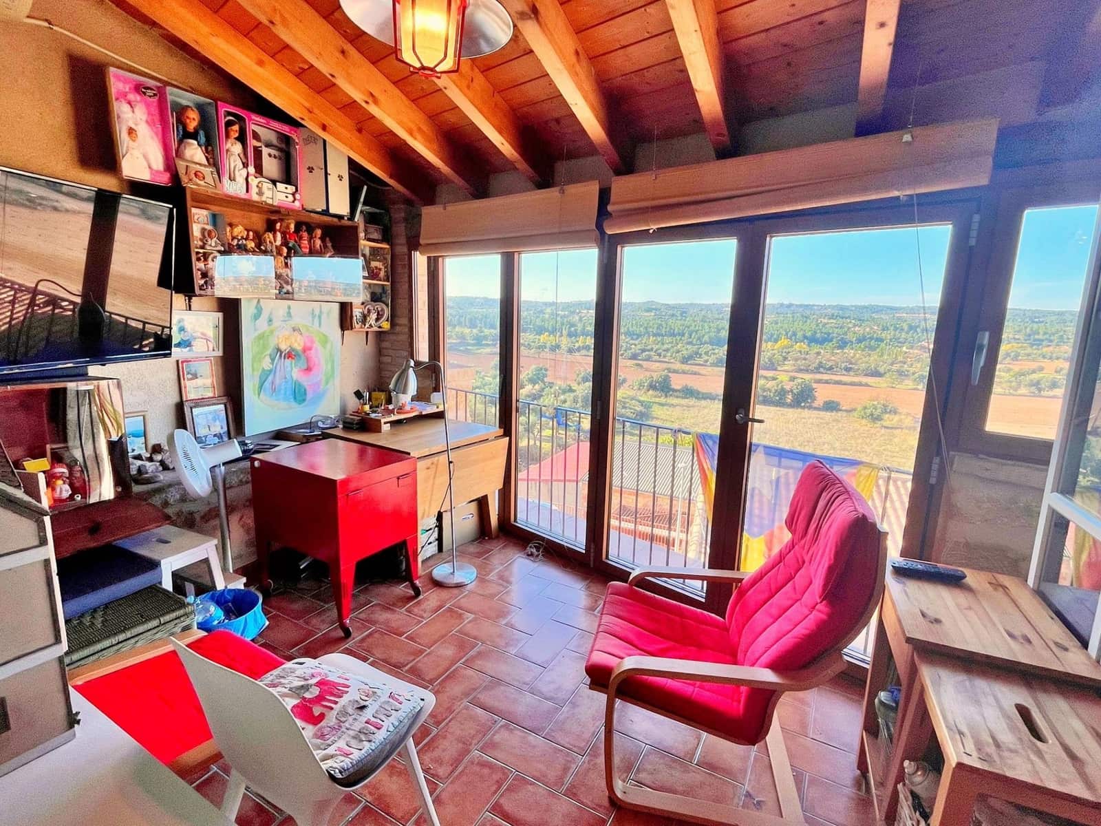 4 slaapkamer Huis te koop in Arnes met garage - € 320.000 (Ref: 9373989)