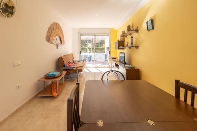 2 bedroom Townhouse for sale in Amposta with pool - € 159,000 (Ref: 9385593)