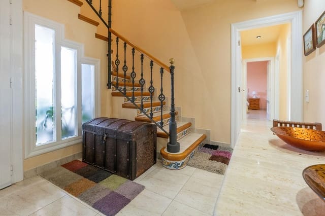 4 sovrum Villa till salu i Deltebre med pool - 590 000 € (Ref: 9415916)