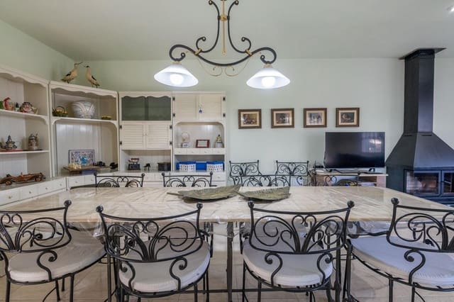 4 sovrum Villa till salu i Deltebre med pool - 590 000 € (Ref: 9415916)