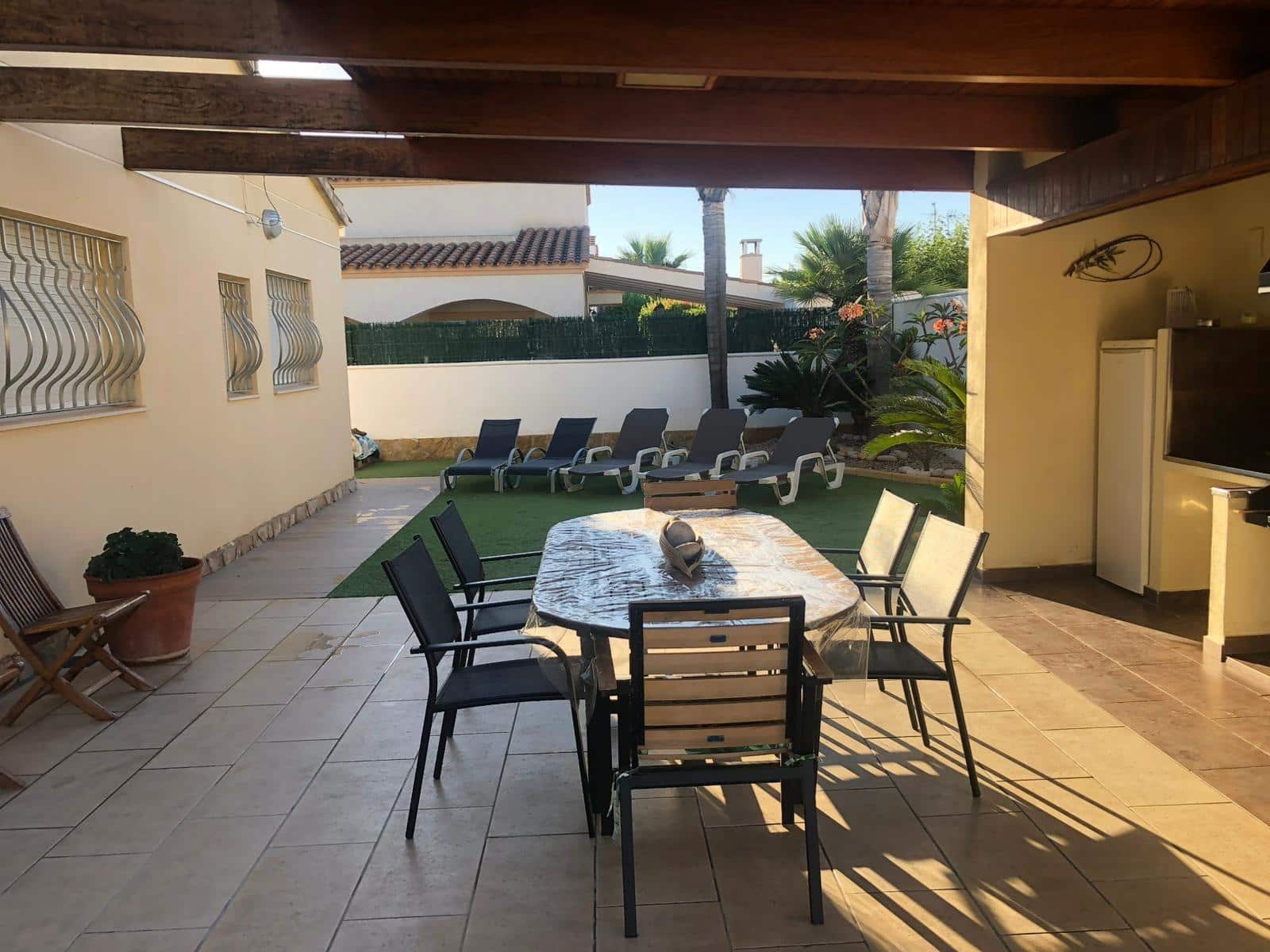 3 bedroom Villa for sale in Deltebre with pool - € 335,000 (Ref: 9449158)