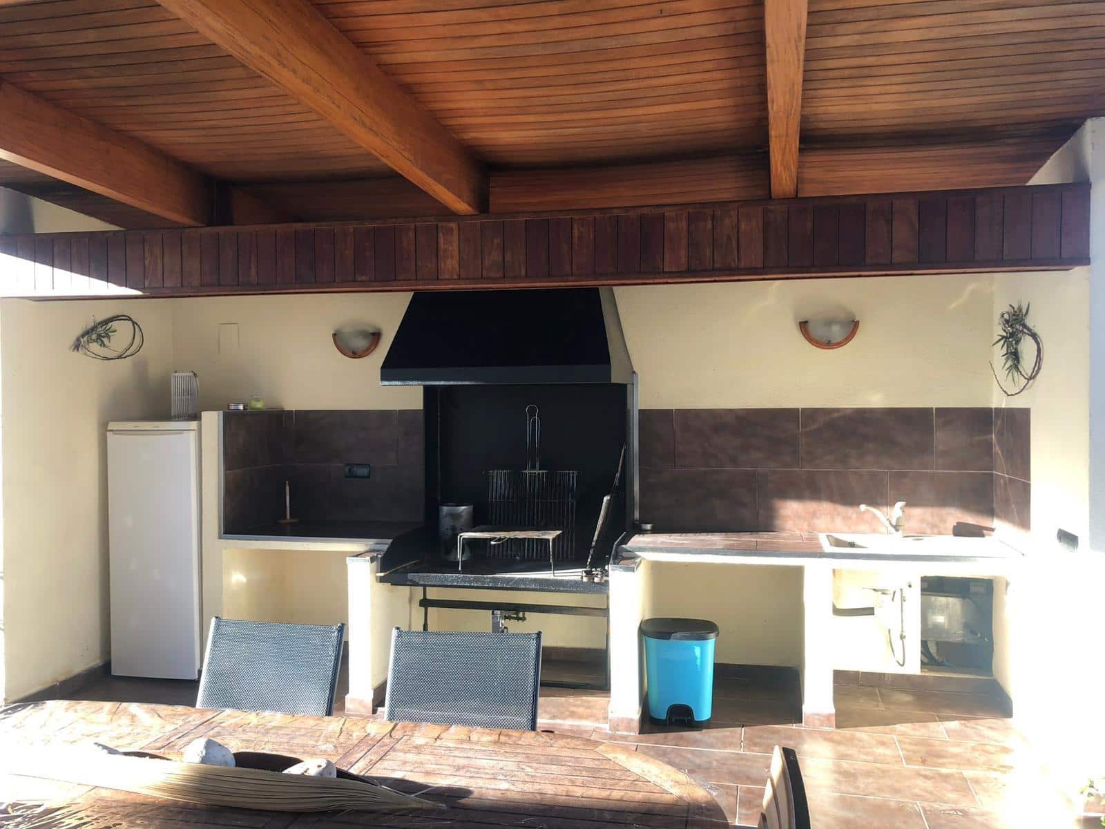 3 bedroom Villa for sale in Deltebre with pool - € 335,000 (Ref: 9449158)