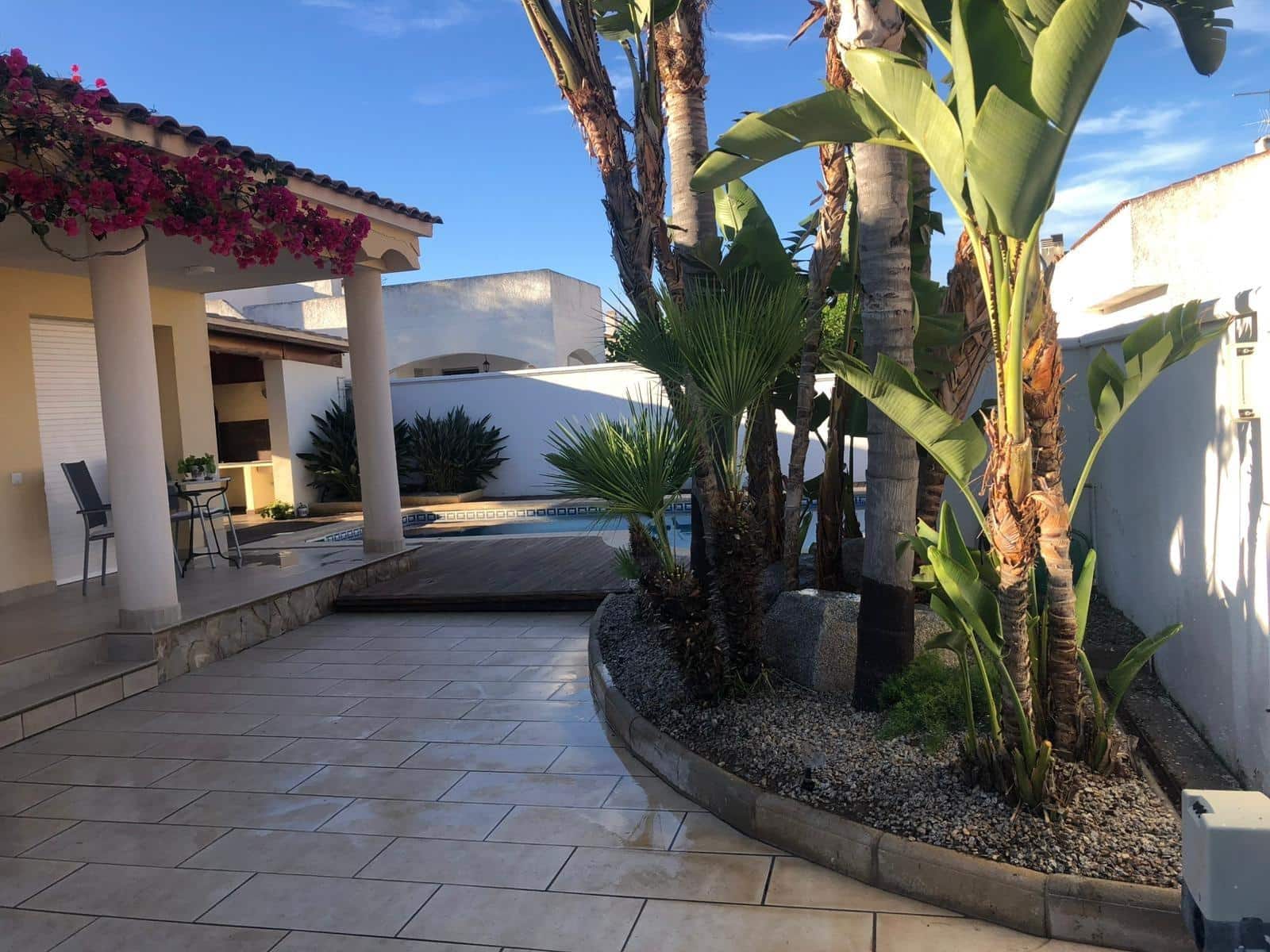 3 bedroom Villa for sale in Deltebre with pool - € 335,000 (Ref: 9449158)