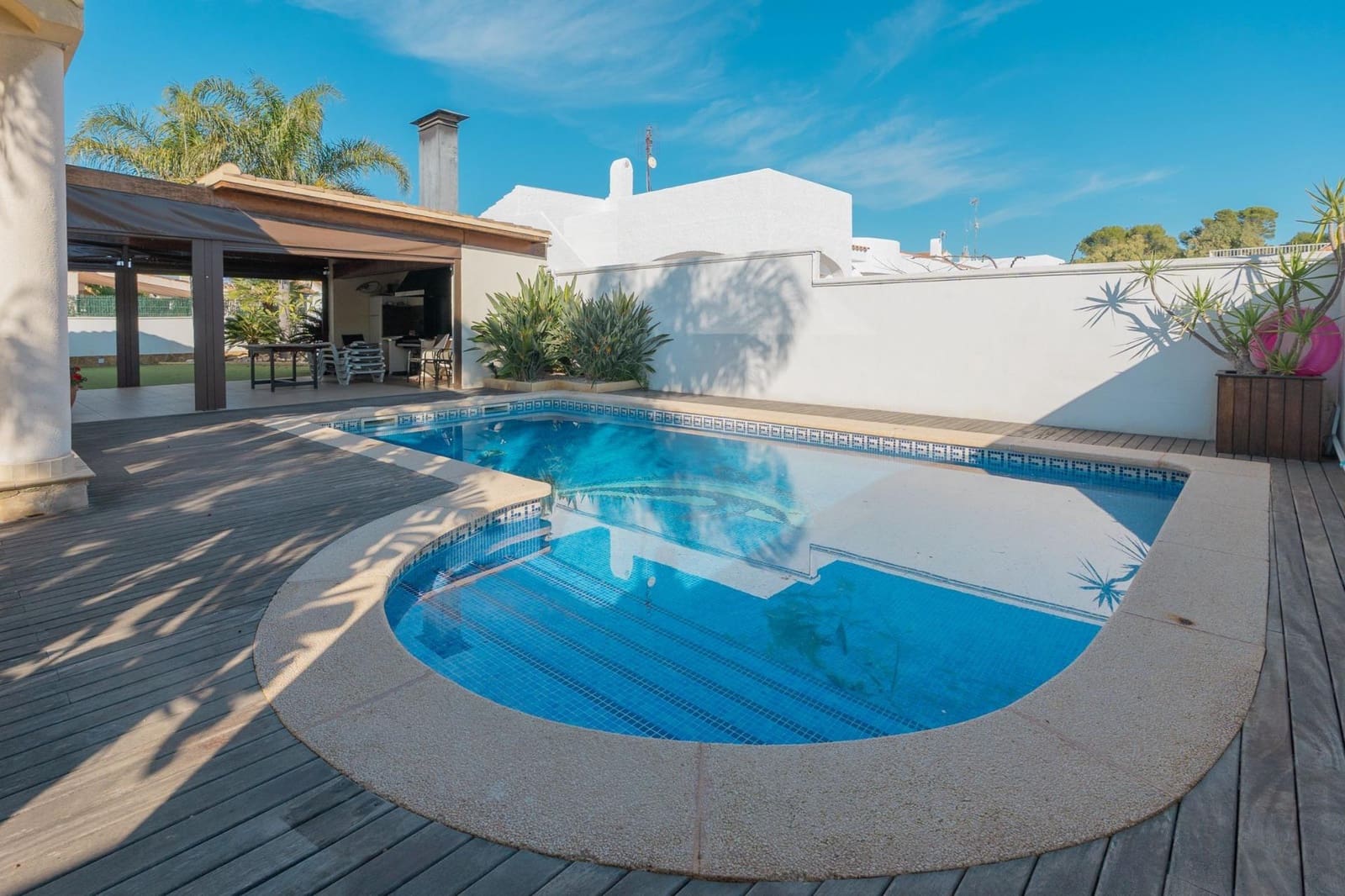 3 bedroom Villa for sale in Deltebre with pool - € 335,000 (Ref: 9449158)