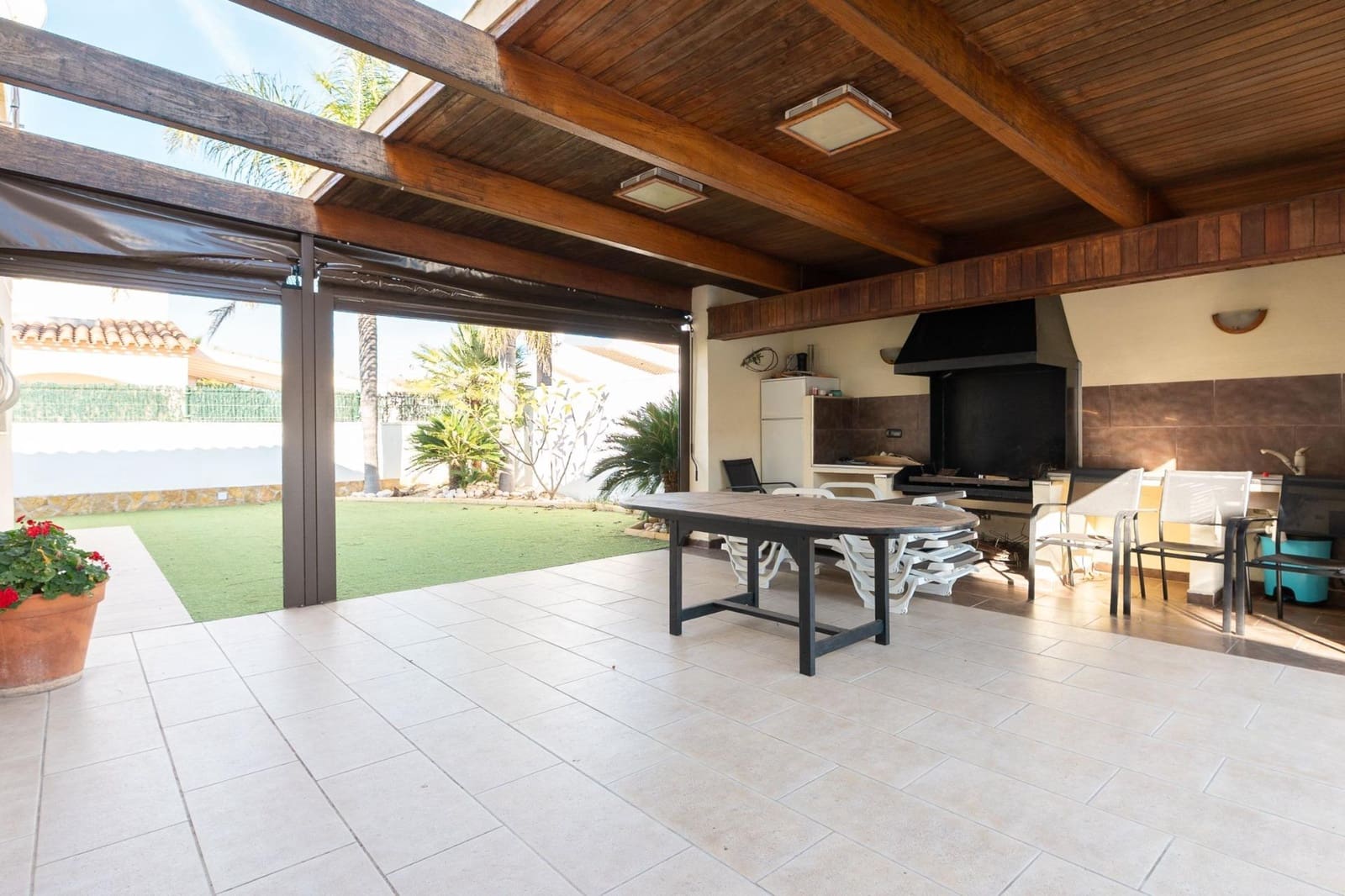 3 bedroom Villa for sale in Deltebre with pool - € 335,000 (Ref: 9449158)