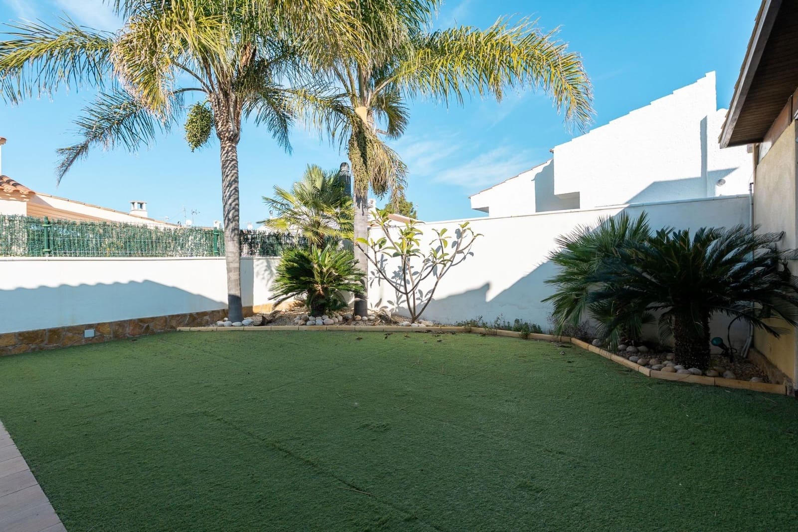 3 bedroom Villa for sale in Deltebre with pool - € 335,000 (Ref: 9449158)