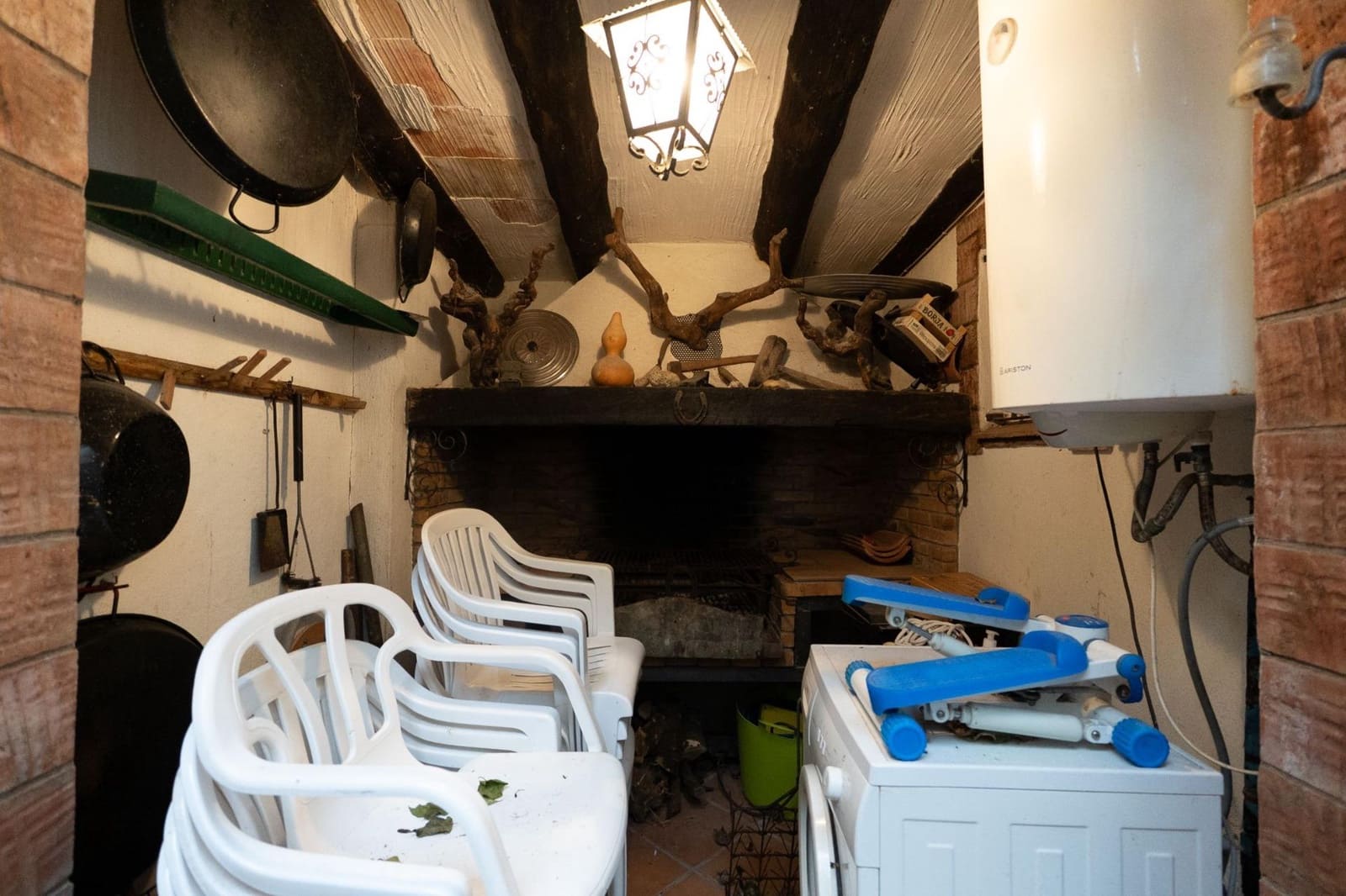 4 bedroom Villa for sale in Amposta - € 240,000 (Ref: 9551474)