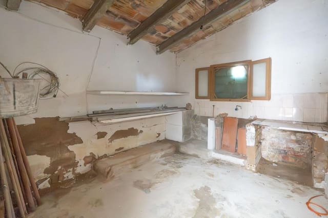 Raunio myytävänä paikassa Deltebre - 39 000 € (Ref: 9555825)