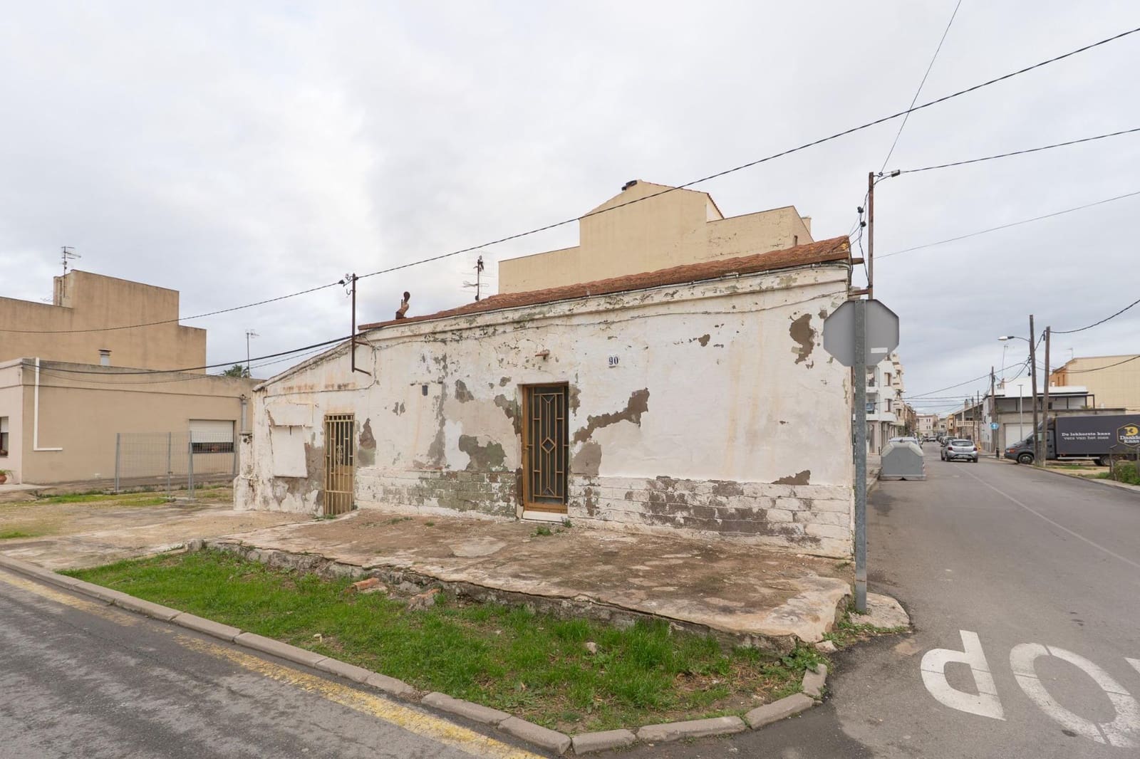 Ruin for sale in Deltebre - € 39,000 (Ref: 9555825)
