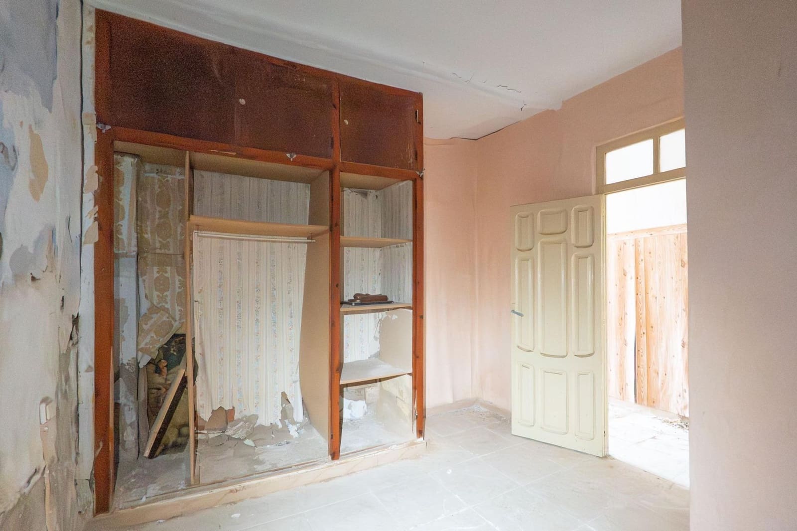 Ruin for sale in Deltebre - € 39,000 (Ref: 9555825)