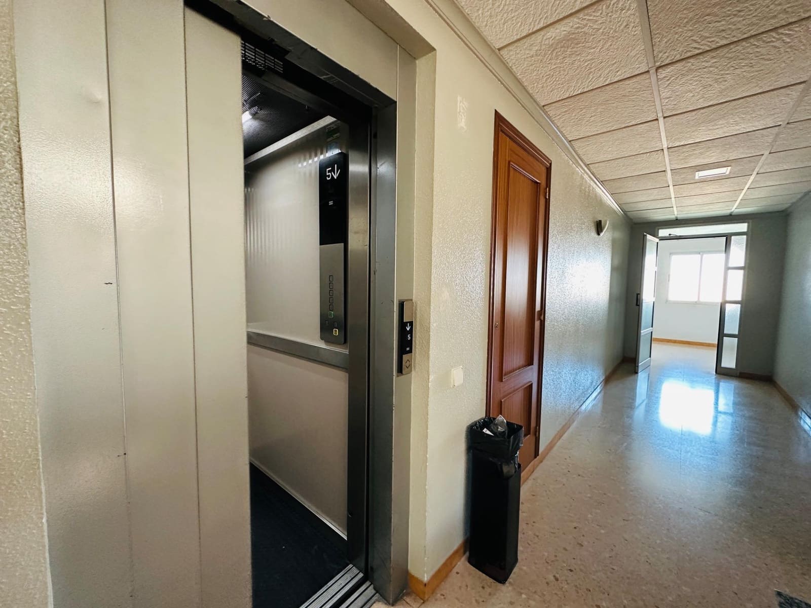 4 soveværelse Penthouse til salg i Amposta - € 149.000 (Ref: 9568635)