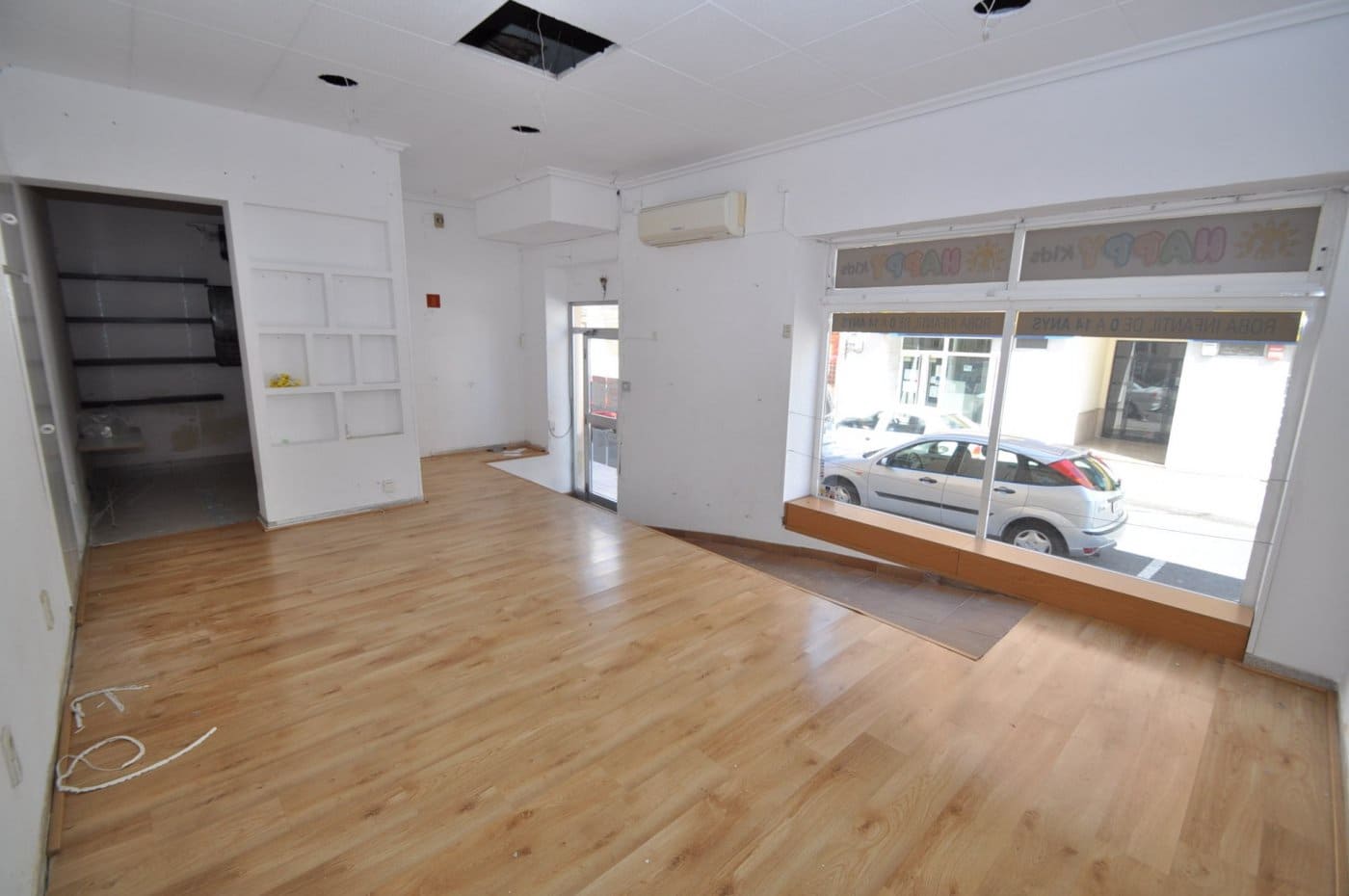 Commercieel te huur in Sant Carles de la Rapita - € 390 (Ref: 9574624)