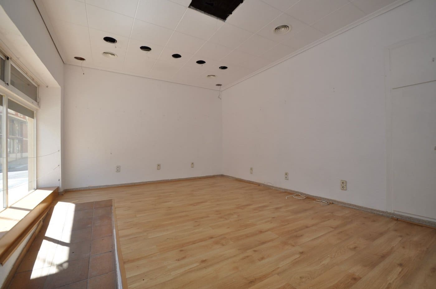 Commercieel te huur in Sant Carles de la Rapita - € 390 (Ref: 9574624)