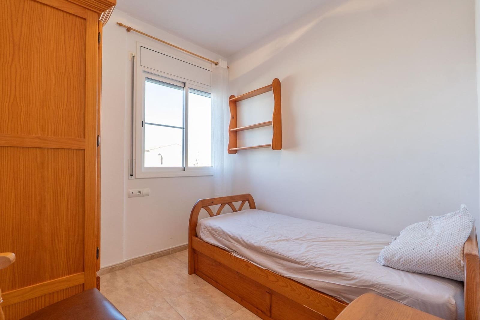 3 bedroom Flat for sale in Deltebre - € 99,000 (Ref: 9596123)