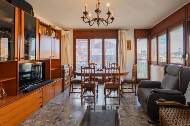 5 Zimmer Villa zu verkaufen in Deltebre mit Garage - 325.000 € (Ref: 9599523)