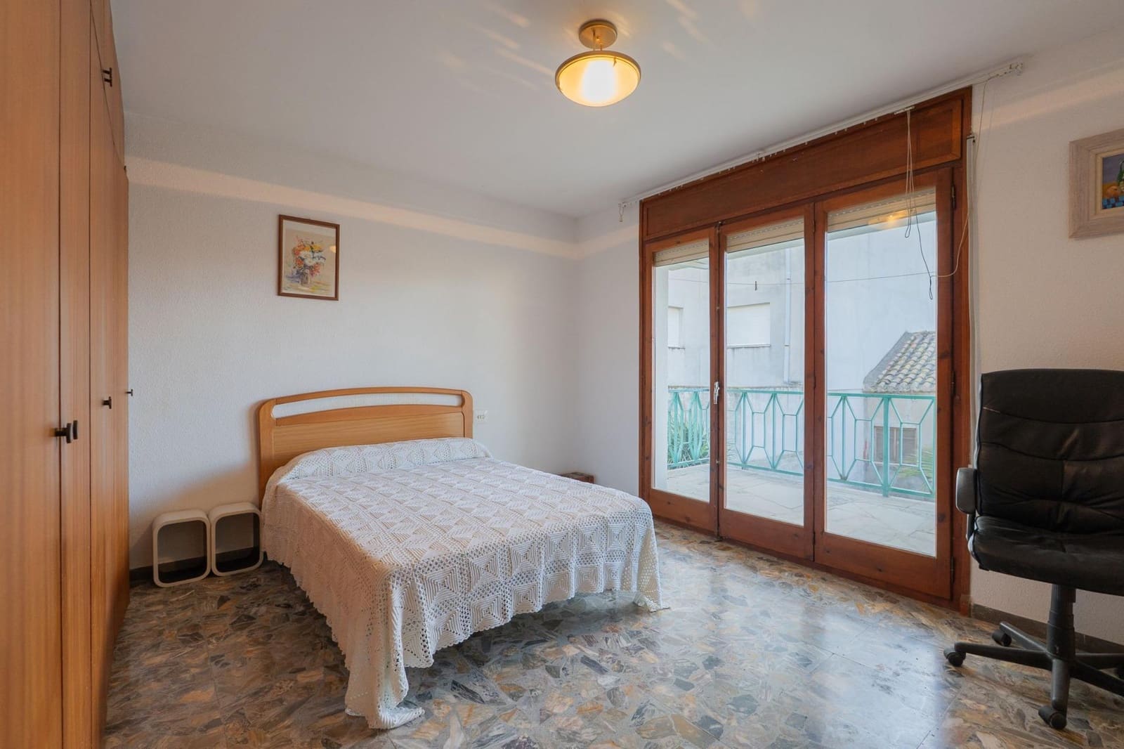 5 bedroom Villa for sale in Deltebre with garage - € 325,000 (Ref: 9599523)