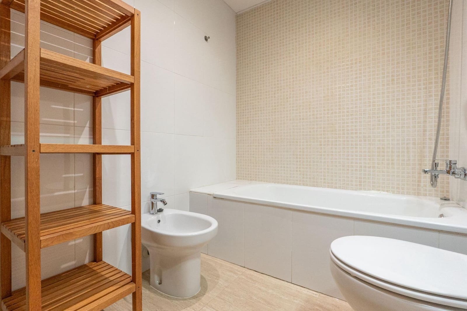 2 bedroom Flat for sale in Deltebre - € 89,000 (Ref: 9627483)