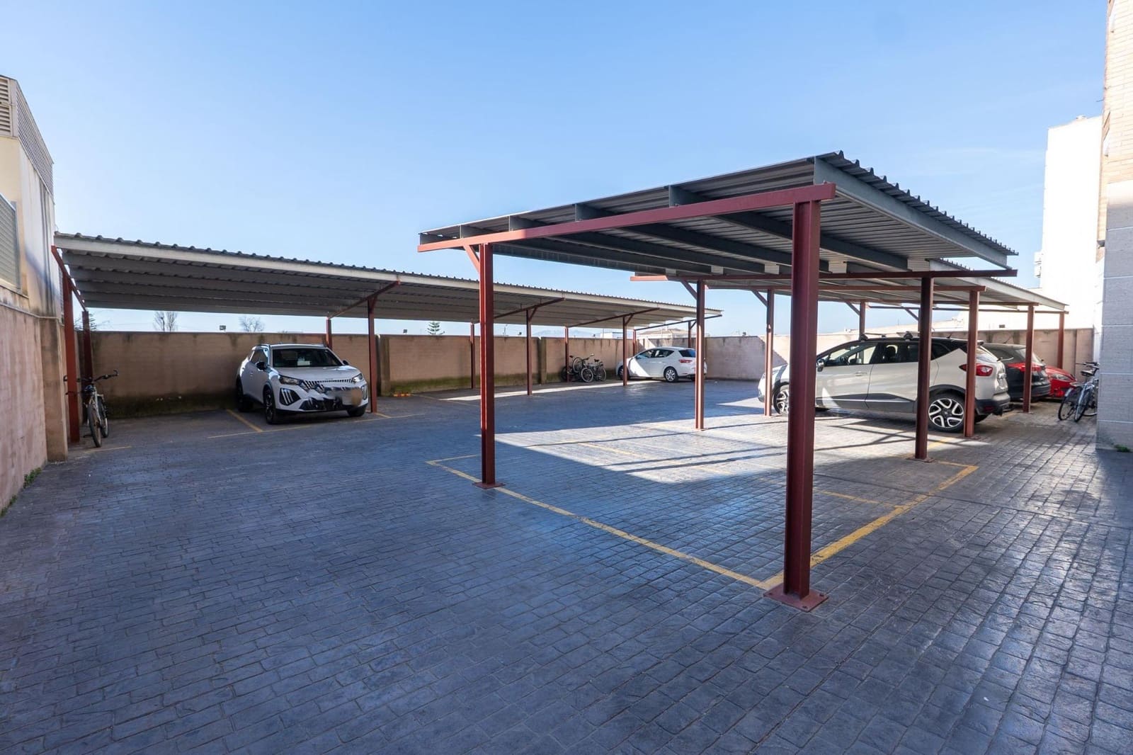 2 bedroom Flat for sale in Deltebre - € 89,000 (Ref: 9627483)