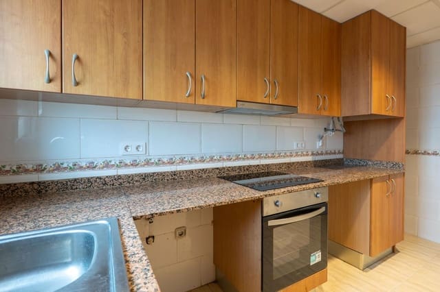 Piso de 2 habitaciones en Deltebre en venta - 100.000 € (Ref: 9677464)