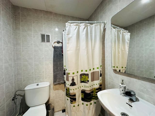 4 makuuhuone Asunto myytävänä paikassa Amposta - 119 000 € (Ref: 9682492)