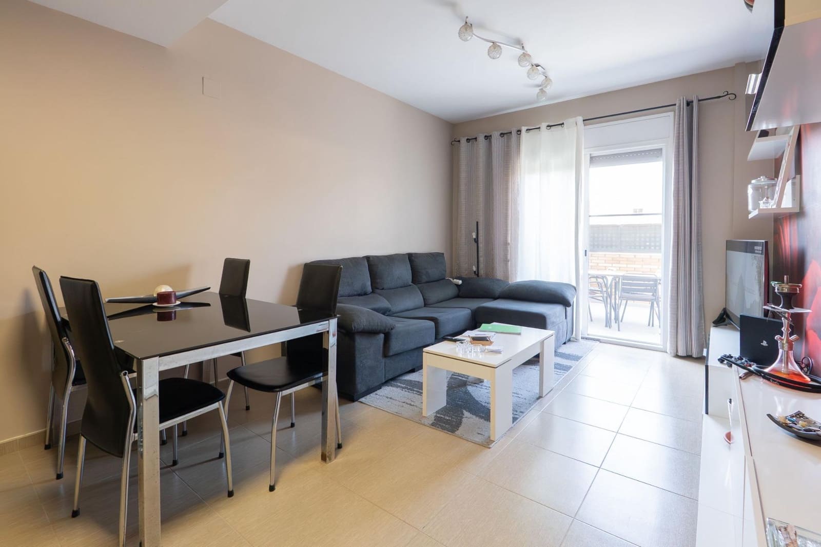 2 soveværelse Lejlighed til salg i L'Aldea med swimmingpool - € 85.000 (Ref: 9711958)