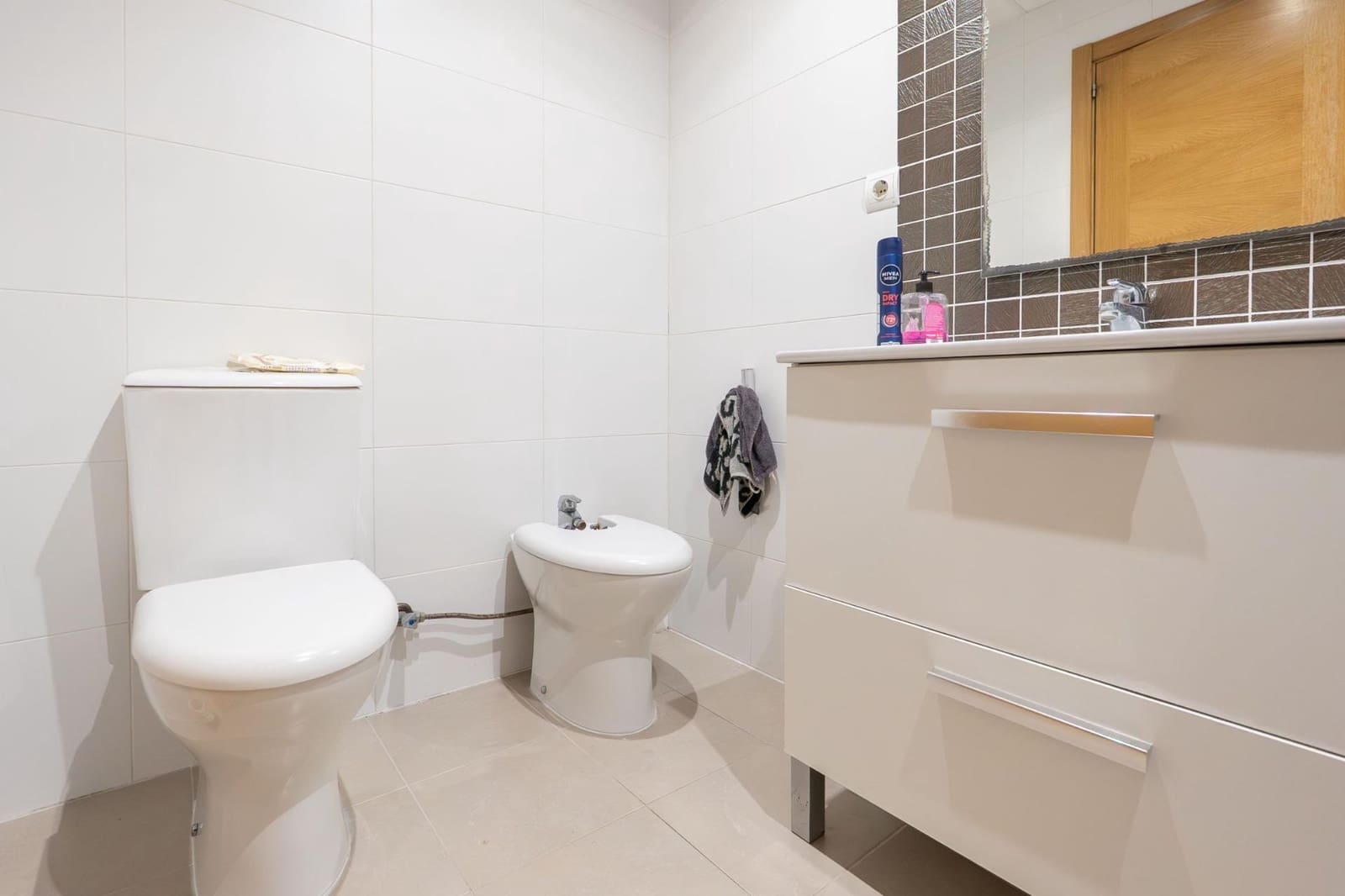 2 soveværelse Lejlighed til salg i L'Aldea med swimmingpool - € 85.000 (Ref: 9711958)