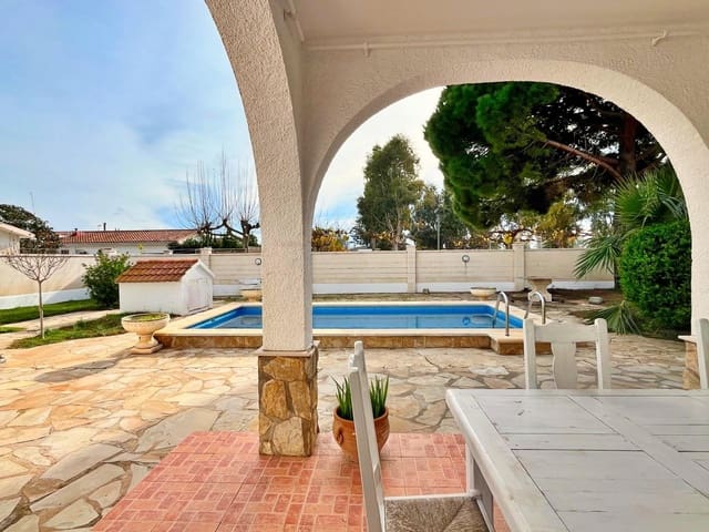 Chalet de 3 habitaciones en Amposta en venta con piscina - 350.000 € (Ref: 9732088)