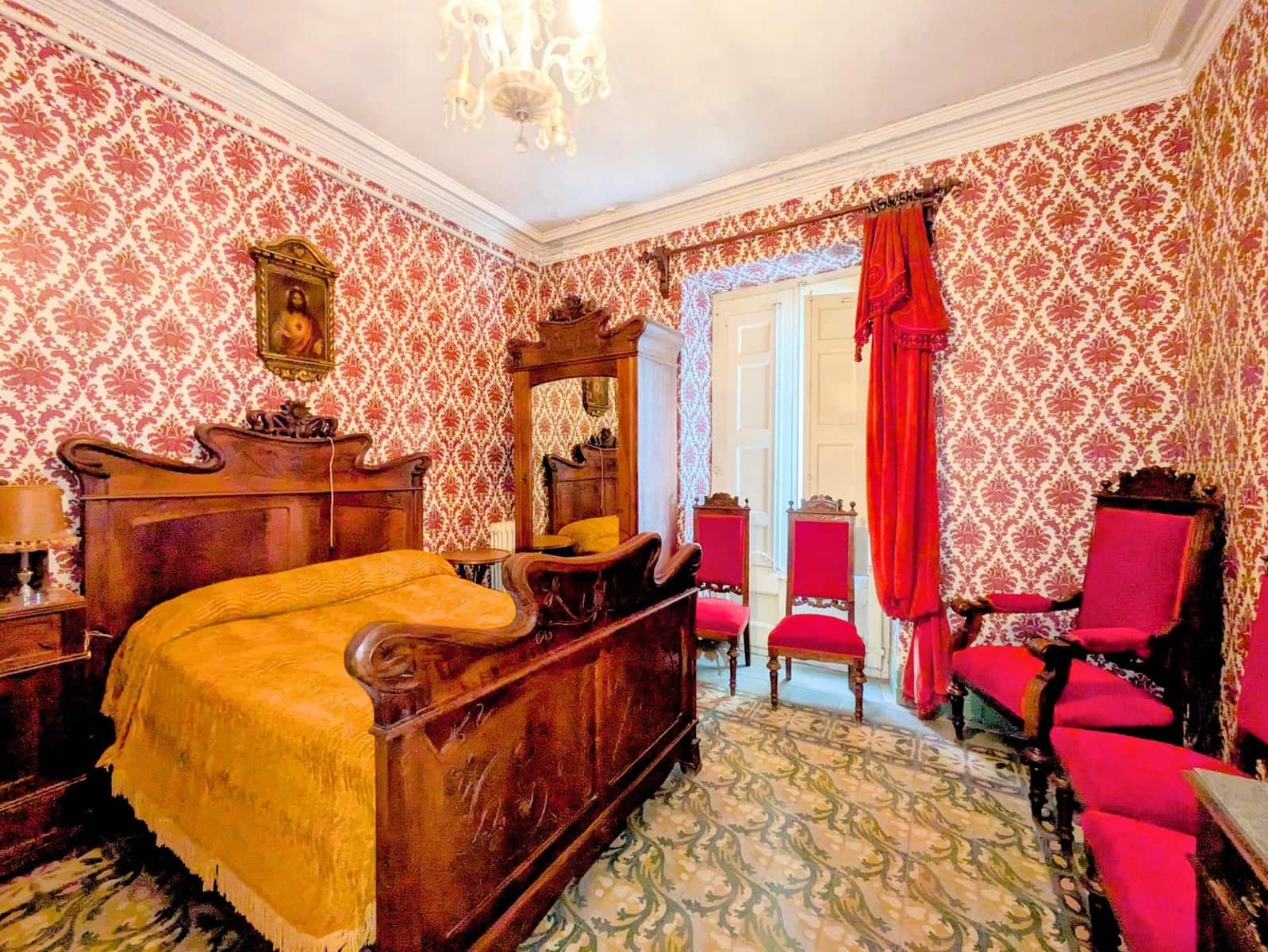 5 bedroom Townhouse for sale in Amposta with garage - € 425,000 (Ref: 9738557)