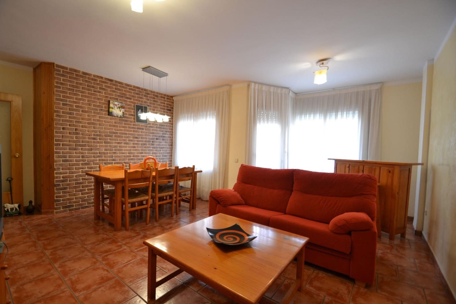 4 bedroom Flat for sale in Deltebre - € 116,000 (Ref: 9741736)