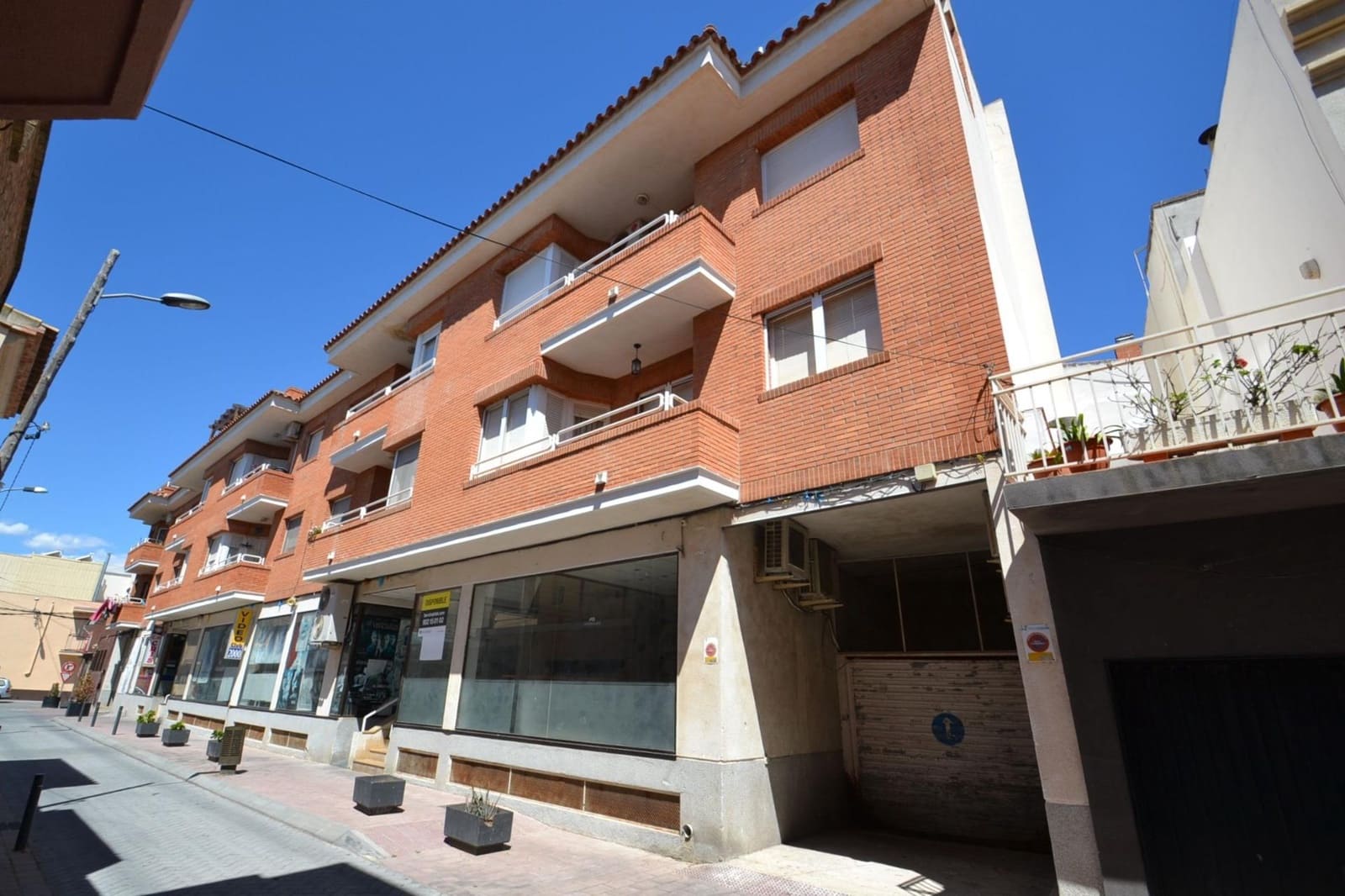 4 bedroom Flat for sale in Deltebre - € 116,000 (Ref: 9741736)