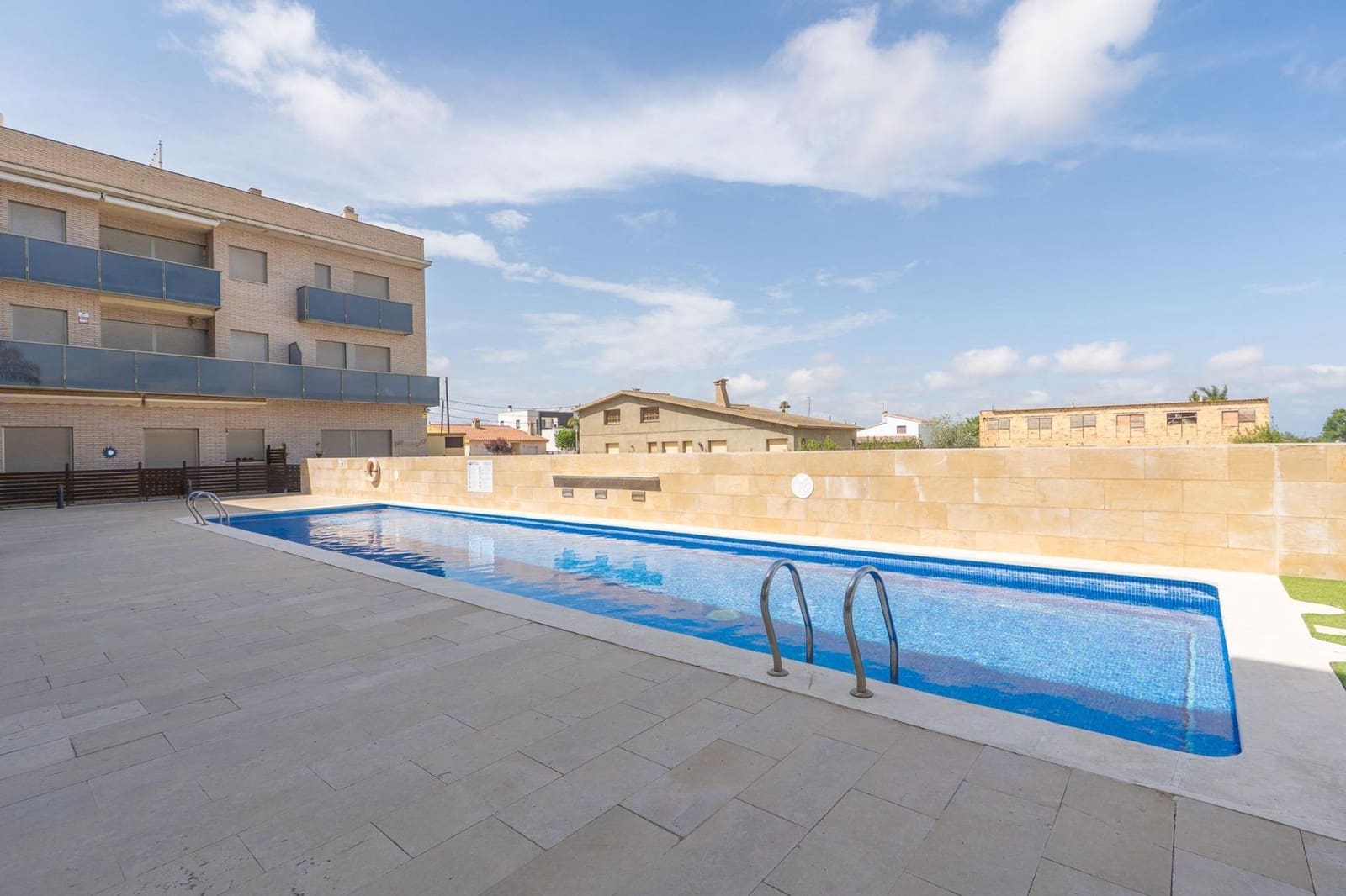 2 soveværelse Lejlighed til salg i Deltebre med swimmingpool - € 96.000 (Ref: 9813830)