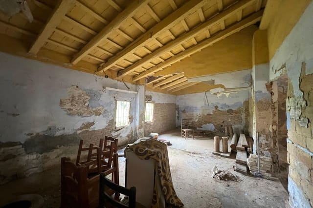 Finca/Country House for sale in Deltebre - € 79,000 (Ref: 9822914)