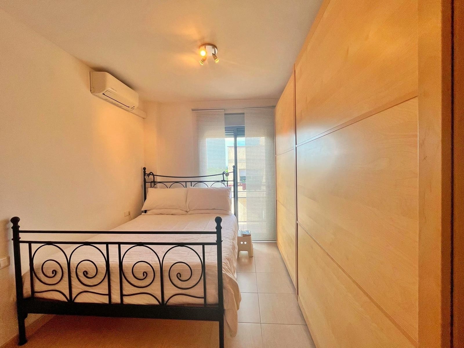 4 bedroom Flat for sale in Santa Barbara with garage - € 108,000 (Ref: 9840368)