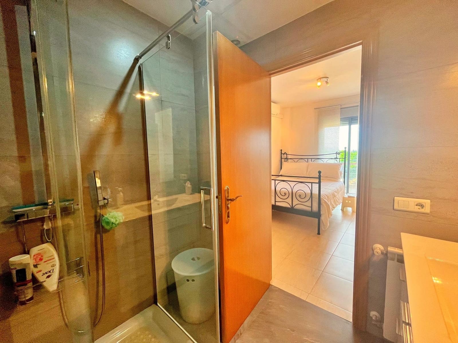 4 bedroom Flat for sale in Santa Barbara with garage - € 108,000 (Ref: 9840368)