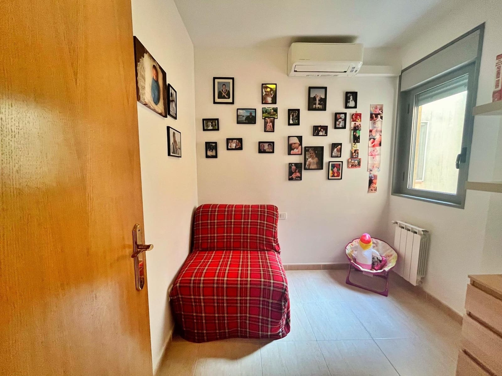 4 bedroom Flat for sale in Santa Barbara with garage - € 108,000 (Ref: 9840368)