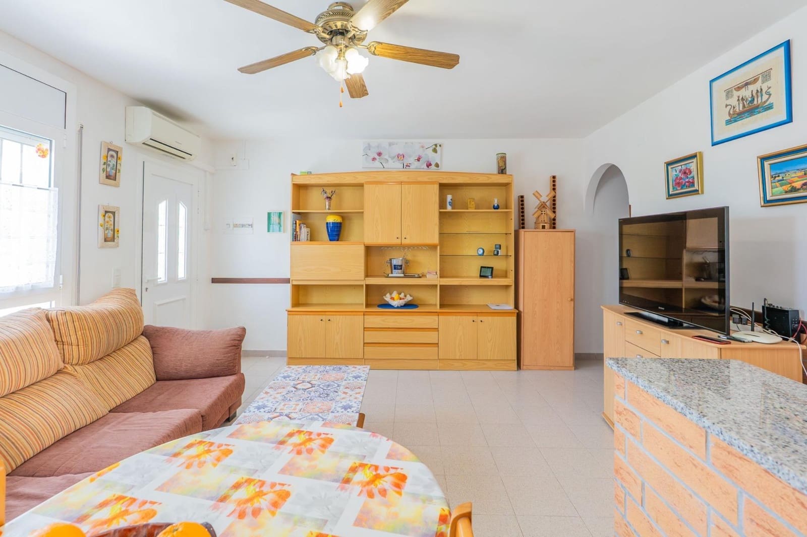 3 quarto Moradia para venda em Deltebre com piscina - 215 000 € (Ref: 9849356)