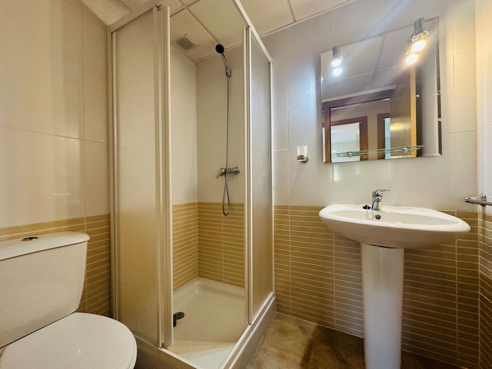 3 bedroom Apartment for sale in Masdenverge - € 104,000 (Ref: 9876416)