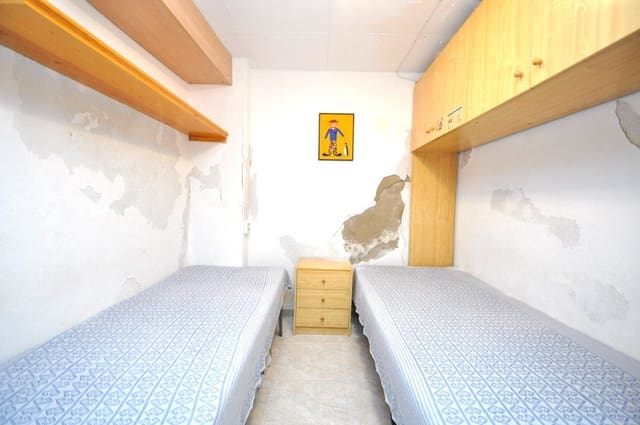 2 bedroom Apartment for sale in Sant Carles de la Ràpita - € 49,990 (Ref: 9899184)
