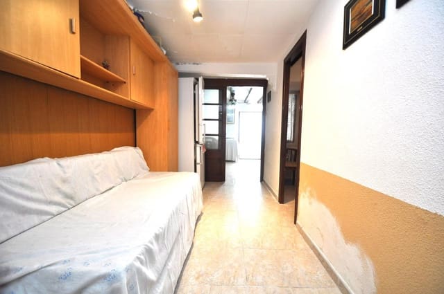2 bedroom Apartment for sale in Sant Carles de la Ràpita - € 49,990 (Ref: 9899184)