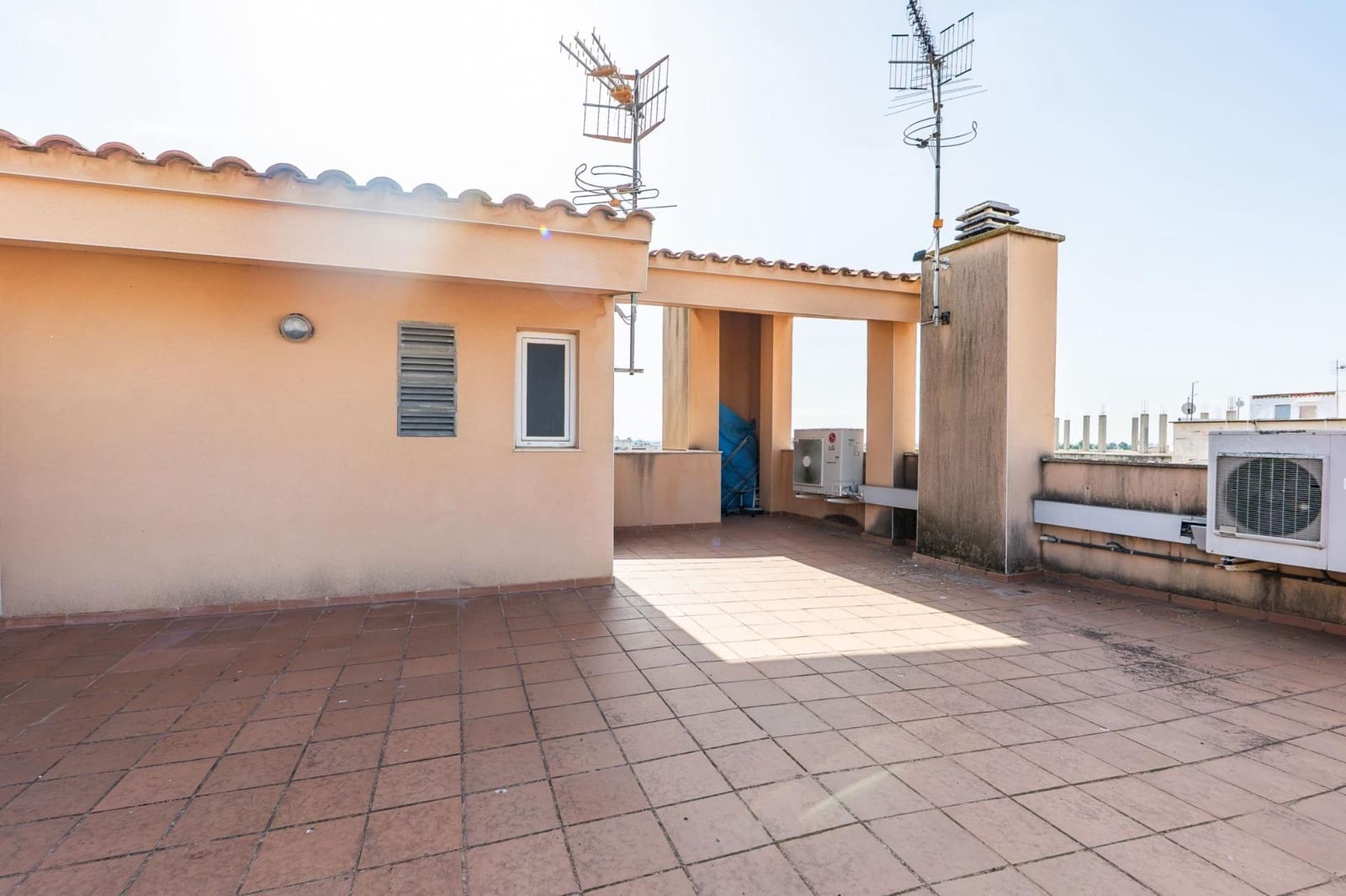 2 bedroom Flat for sale in Sant Jaume d'Enveja - € 97,000 (Ref: 9927394)