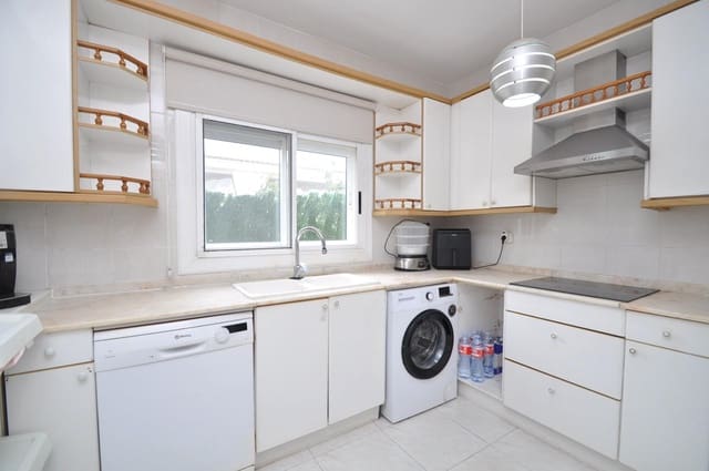 5 soveværelse Villa til salg i Sant Carles de la Ràpita med swimmingpool garage - € 349.900 (Ref: 9979794)
